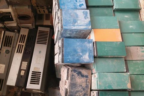 [阜新蒙古族蜘蛛山高价废铅酸电池回收]海拉铅酸蓄电池回收-专业回收废铅酸电池